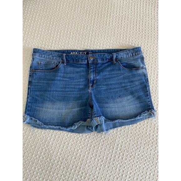 Ava & Viv Midi Cut Off Raw Edge Cuff Jean Shorts Sz 20W‎ - Picture 3 of 11